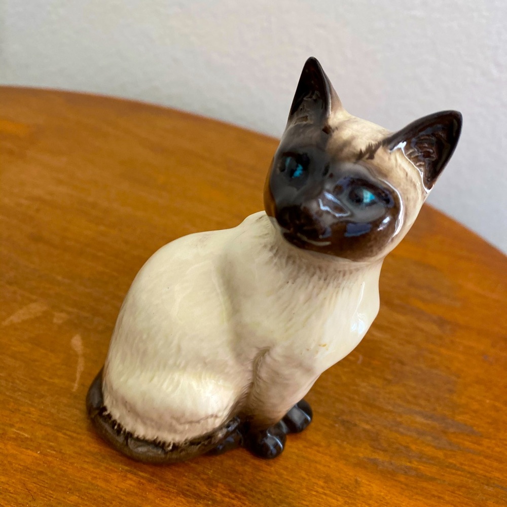 Beswick England Blue Eye Siamese Cat Figurine 🐈